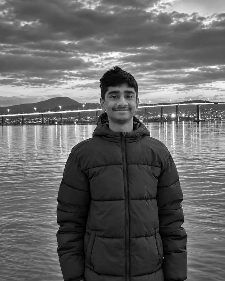 Dhruva, Sariro student