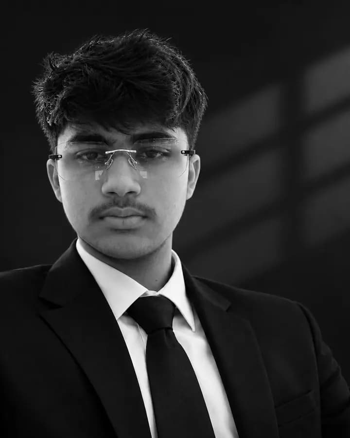 Hasnain Ali, Sariro student